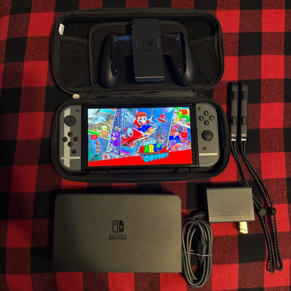 Nintendo Switch OLED. Everything included